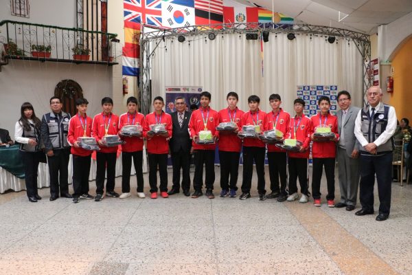 DREJ agasajo y premió a los 38 ganadores de los Juegos Escolares Deportivos y Paradeportivos, que triunfaron en la  Etapa Nacional