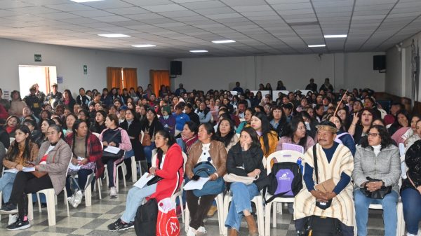 58 DOCENTES LOGRAN NOMBRAMIENTO EN ADJUDICACIÓN POR ACTO PÚBLICO LIDERADO POR LA DREJ