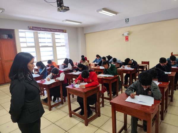 MÁS DE 6 MIL ESTUDIANTES PARTICIPARON EN LA ETAPA UGEL DE LA OLIMPIADA NACIONAL ESCOLAR DE MATEMÁTICA EN JUNÍN